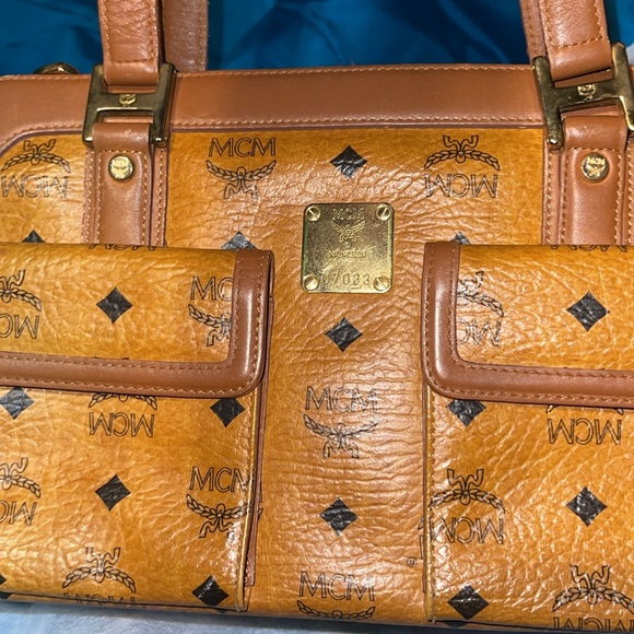 MCM Tan Leather Women's Bag - Picture 5 of 16